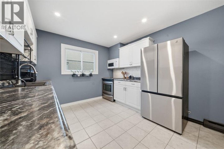 Photo 12 at C - 63 Metcalfe Crescent, North Park / Wood St., Brantford