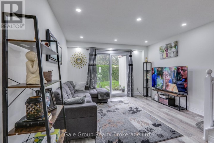 Photo 15 at 9 - 105 E Springbank Avenue, Woodstock - North, Woodstock