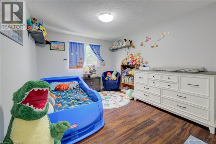 Photo 11 at 486 Springbank Street, Woodstock - North, Woodstock