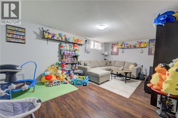 Photo 14 at 486 Springbank Street, Woodstock - North, Woodstock
