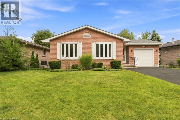 Photo 1 at 22 Allensgate Drive, Myrtleville South, Brantford