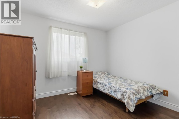 Photo 20 at 22 Allensgate Drive, Myrtleville South, Brantford