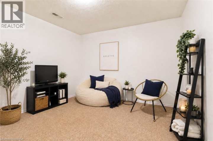 Photo 34 at 22 Allensgate Drive, Myrtleville South, Brantford