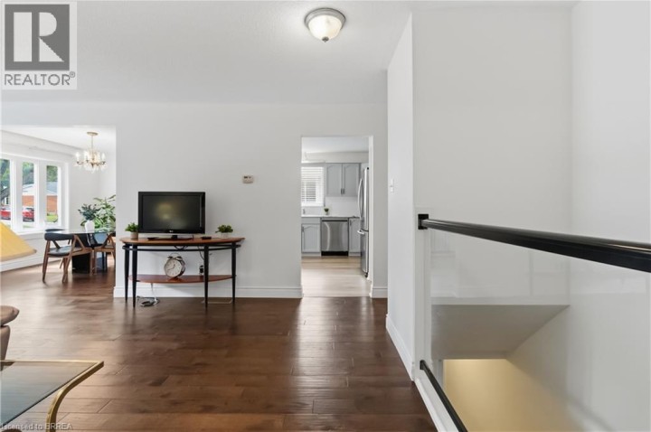 Photo 5 at 22 Allensgate Drive, Myrtleville South, Brantford