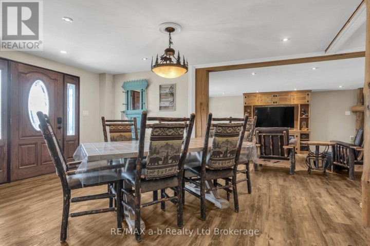 Photo 10 at 18 E Queen Street, Beachville, Ingersoll