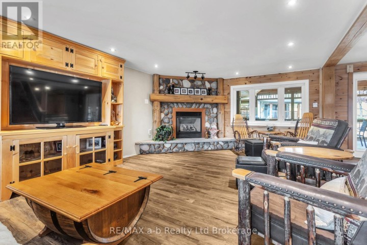 Photo 15 at 18 E Queen Street, Beachville, Ingersoll
