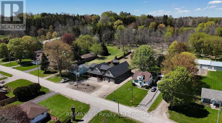 Photo 3 at 18 E Queen Street, Beachville, Ingersoll