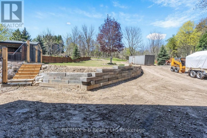 Photo 40 at 18 E Queen Street, Beachville, Ingersoll