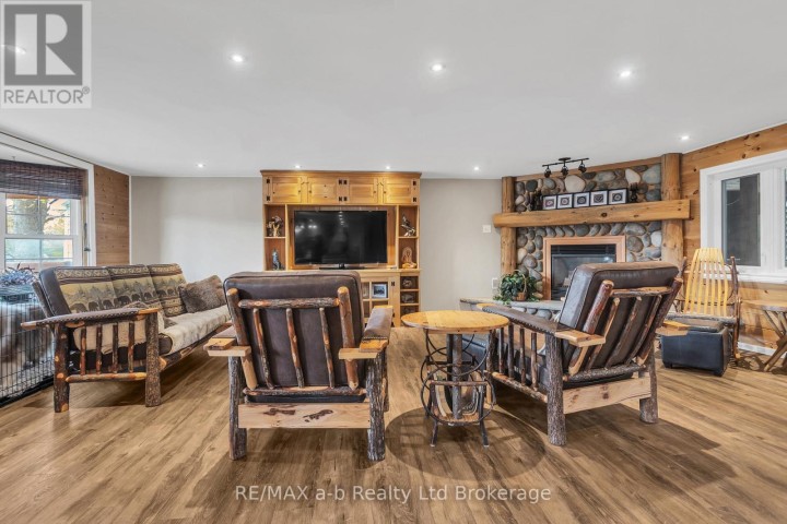 Photo 9 at 18 E Queen Street, Beachville, Ingersoll