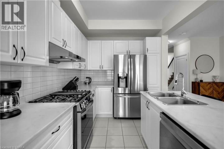 Photo 12 at 536 Grey Street, Echo Place, Brantford
