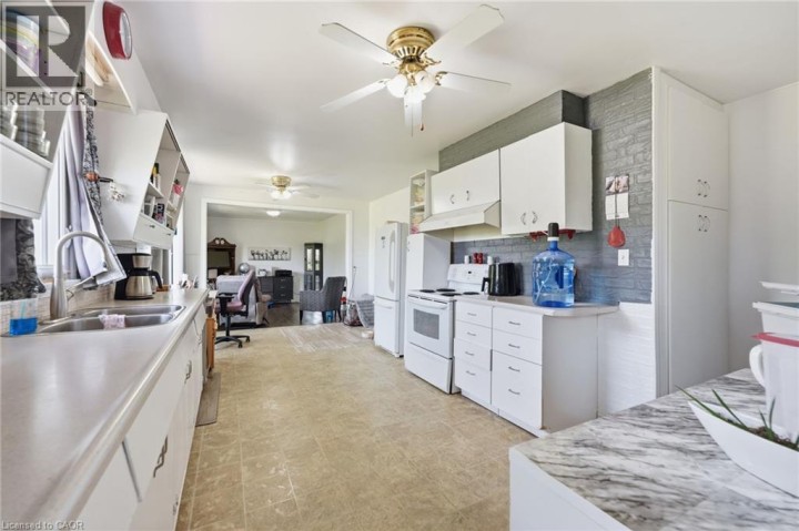 Photo 20 at 1432 E Colborne Street, Se Rural, Brantford
