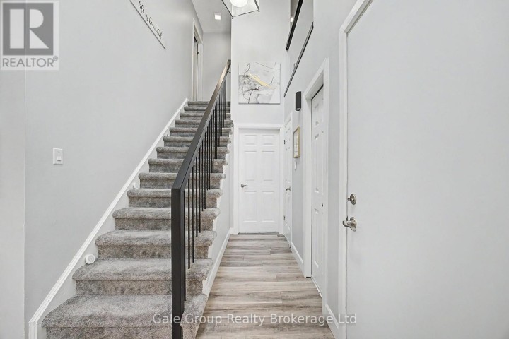 Photo 14 at 667 N Springbank Avenue, Woodstock - North, Woodstock