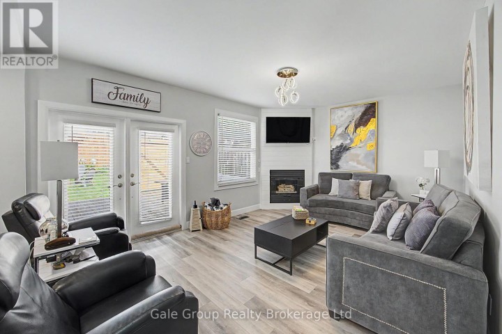 Photo 3 at 667 N Springbank Avenue, Woodstock - North, Woodstock