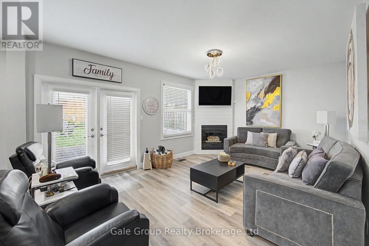 Photo 6 at 667 N Springbank Avenue, Woodstock - North, Woodstock