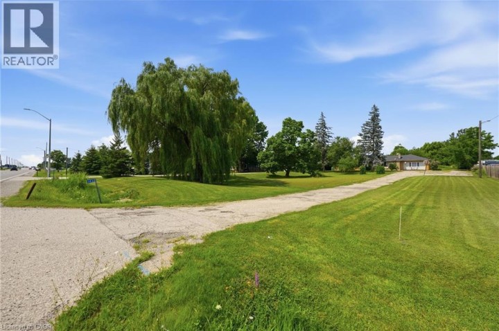 Photo 16 at 1432 E Colborne Street, Se Rural, Brantford