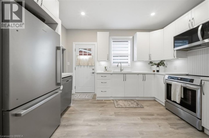 Photo 13 at 14 Allenby Avenue, Eagle Place East, Brantford