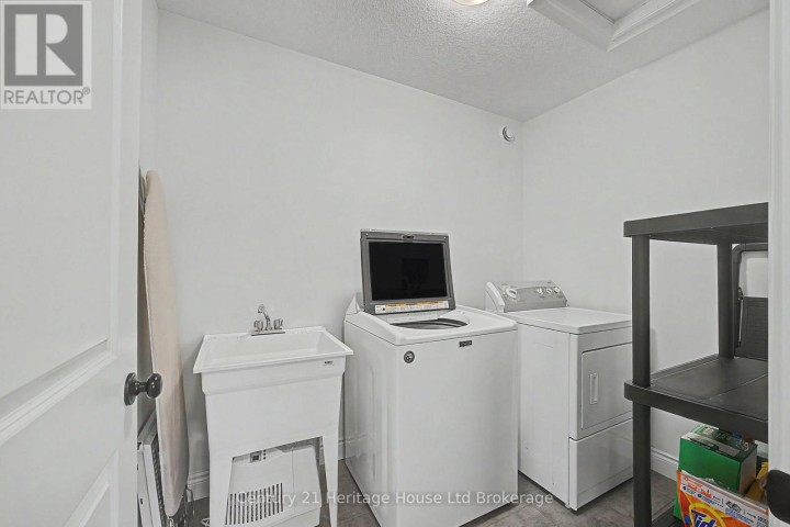 Photo 10 at 18 Darlison Drive, Ingersoll (Thamesford), Ingersoll