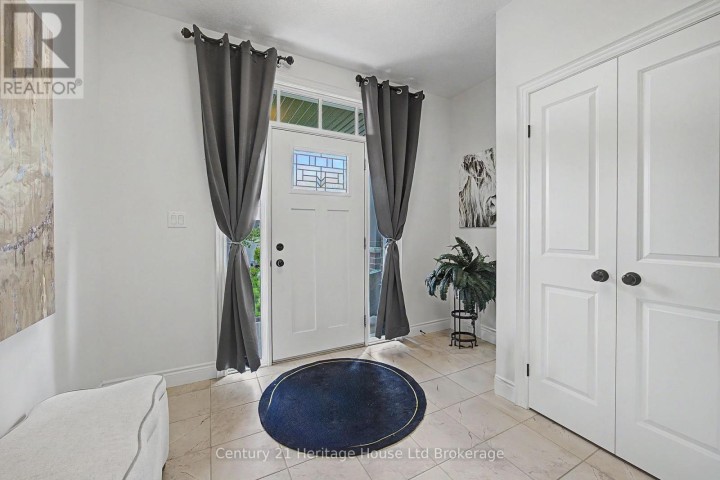 Photo 5 at 18 Darlison Drive, Ingersoll (Thamesford), Ingersoll