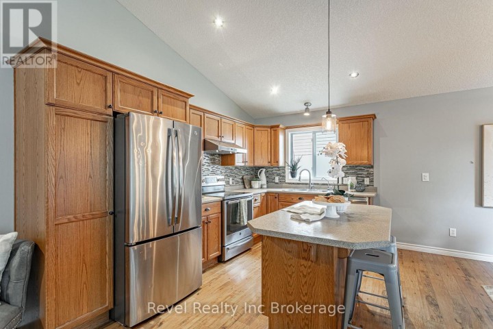Photo 12 at 53 Kerr Crescent, Ingersoll - North, Ingersoll