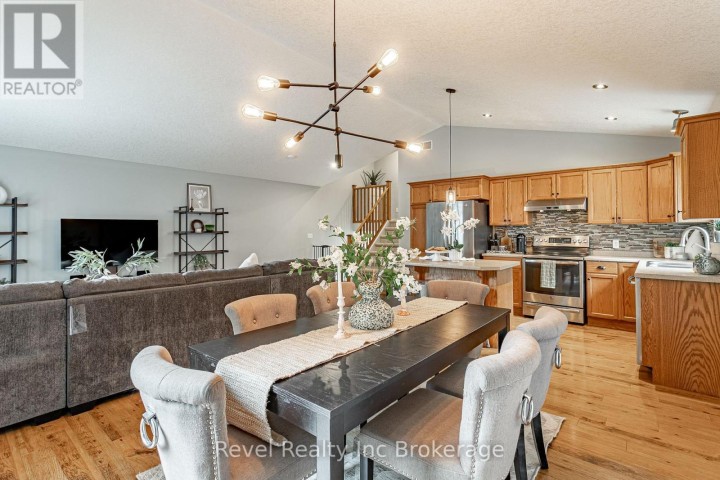 Photo 17 at 53 Kerr Crescent, Ingersoll - North, Ingersoll