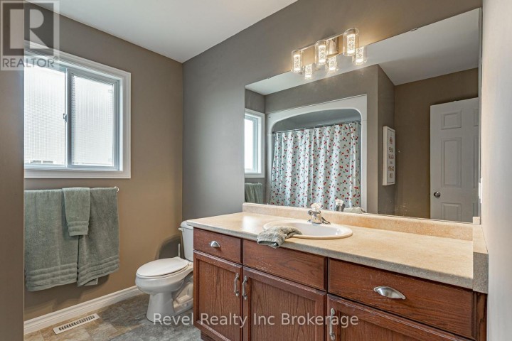 Photo 26 at 53 Kerr Crescent, Ingersoll - North, Ingersoll