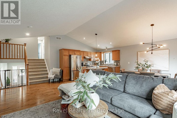 Photo 9 at 53 Kerr Crescent, Ingersoll - North, Ingersoll