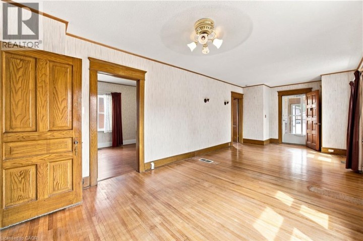 Photo 11 at 26 Maitland Street, East Ward, Brantford