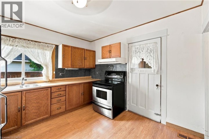 Photo 15 at 26 Maitland Street, East Ward, Brantford