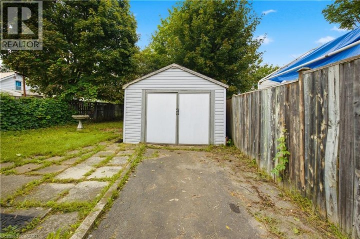 Photo 4 at 26 Maitland Street, East Ward, Brantford
