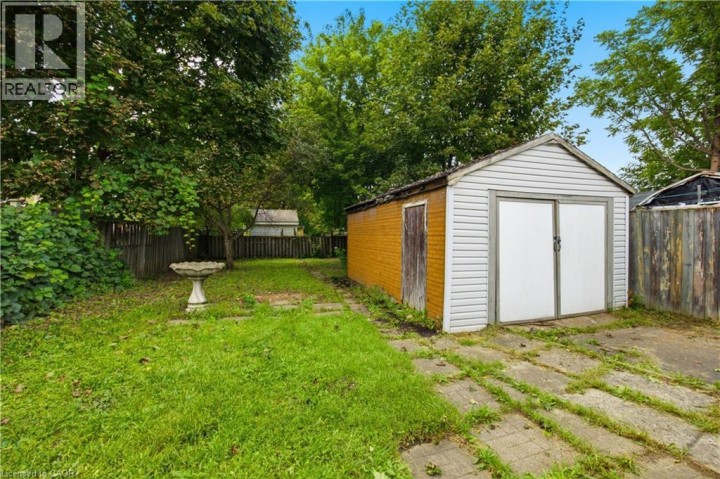 Photo 5 at 26 Maitland Street, East Ward, Brantford