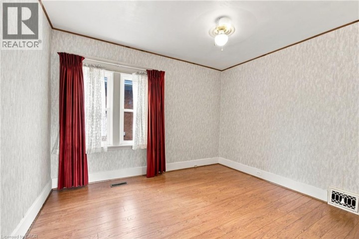 Photo 8 at 26 Maitland Street, East Ward, Brantford
