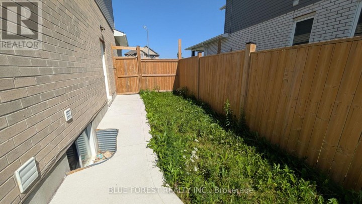 Photo 16 at 30 Thames Springs Crescent, Ingersoll (Thamesford), Ingersoll