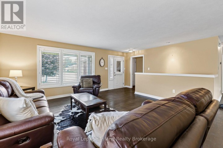 Photo 13 at 13 Shelton Drive, Ingersoll - North, Ingersoll