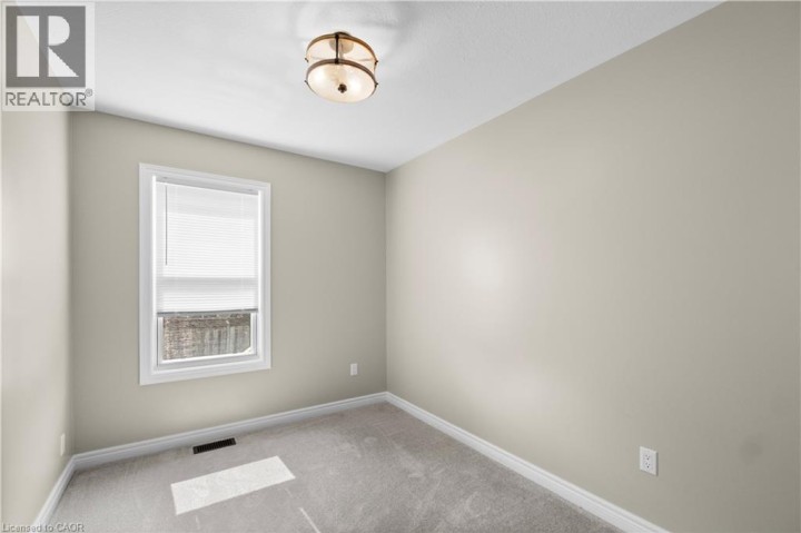 Photo 11 at 63 Donegal Drive, Donegal / Mcguiness, Brantford