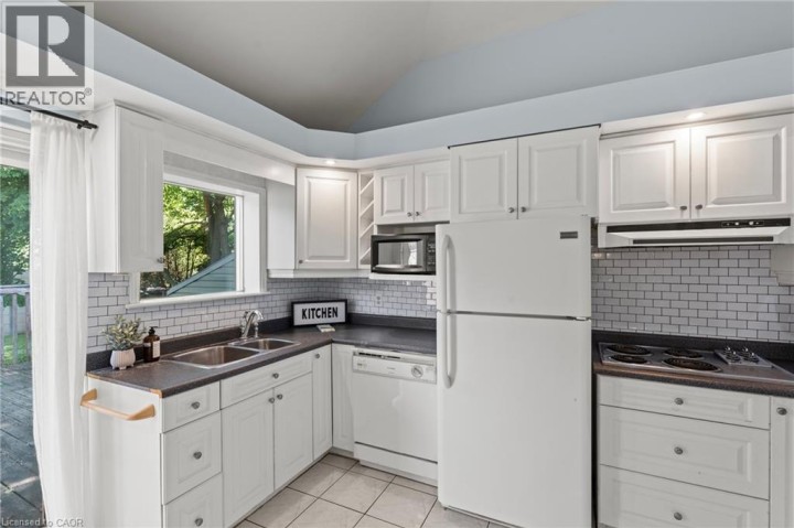 Photo 22 at 123 Morton Avenue, North Park / Wood St., Brantford