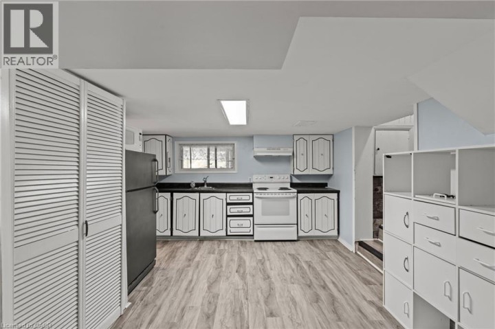 Photo 27 at 123 Morton Avenue, North Park / Wood St., Brantford