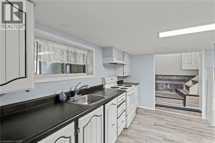 Photo 28 at 123 Morton Avenue, North Park / Wood St., Brantford
