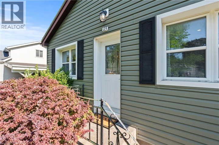 Photo 6 at 123 Morton Avenue, North Park / Wood St., Brantford
