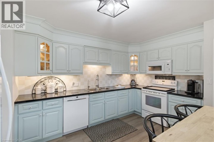 Photo 13 at 47 Kensington Avenue, Rosedale / Gable Height, Brantford