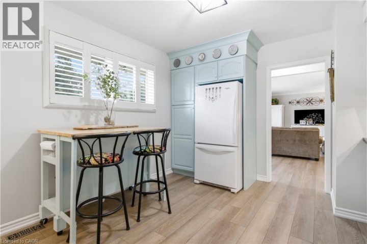 Photo 14 at 47 Kensington Avenue, Rosedale / Gable Height, Brantford