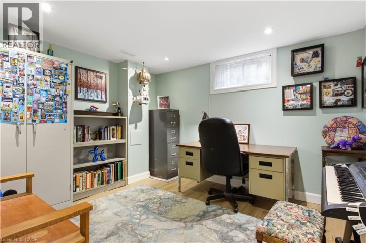 Photo 33 at 47 Kensington Avenue, Rosedale / Gable Height, Brantford