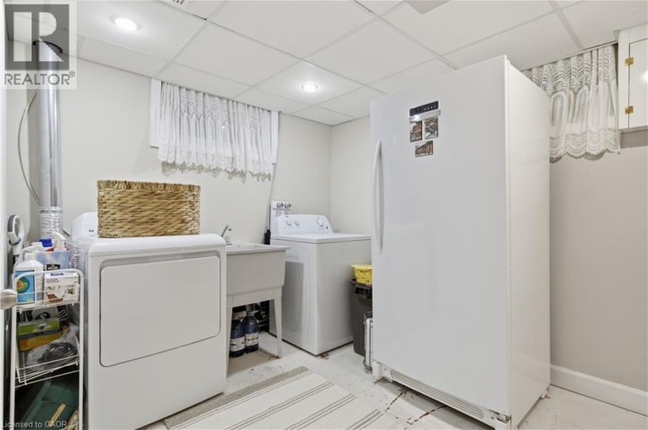 Photo 35 at 47 Kensington Avenue, Rosedale / Gable Height, Brantford