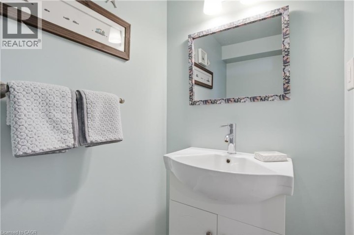 Photo 37 at 47 Kensington Avenue, Rosedale / Gable Height, Brantford