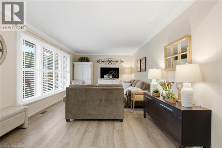 Photo 9 at 47 Kensington Avenue, Rosedale / Gable Height, Brantford
