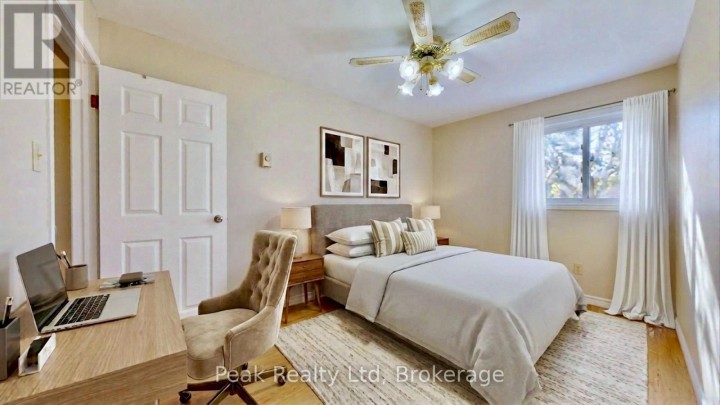 Photo 12 at 122 Keats Drive, Woodstock - South, Woodstock