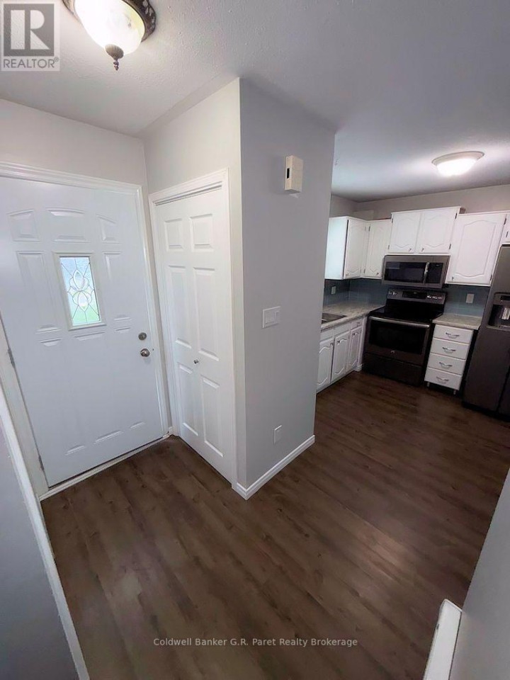 Photo 2 at 3 - 150 E Concession Street, Tillsonburg