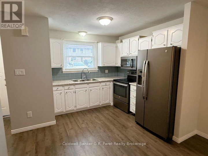 Photo 6 at 3 - 150 E Concession Street, Tillsonburg