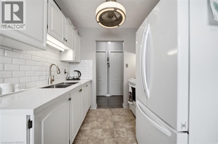 Photo 10 at 508 - 87 St George Street, Terrace Hill, Brantford