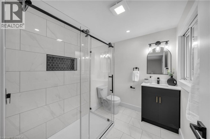 Photo 21 at 34 Sky Acres Drive, Sky Acres, Brantford