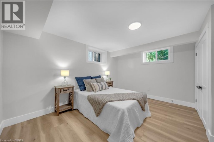Photo 37 at 34 Sky Acres Drive, Sky Acres, Brantford